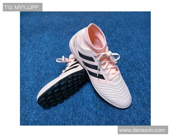 2025年热门足球明星推荐鞋款盘点,助你提升球场表现 2025年热门足球明星推荐鞋款盘点,助你提升球场表现